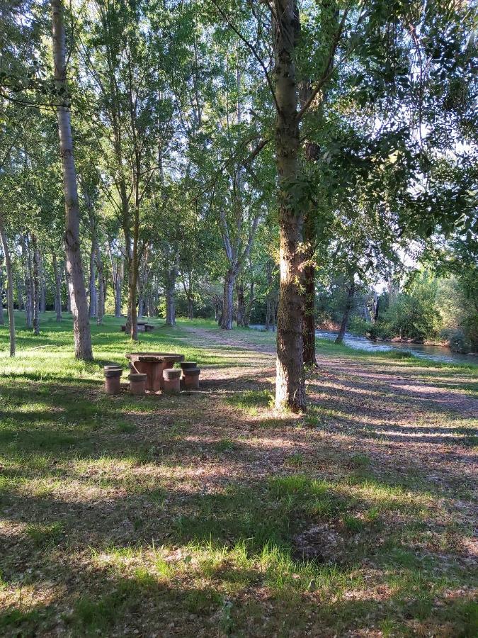 Durmiendo Entre Arboles, Bonita Cabana En La Rioja Anguciana Eksteriør bilde